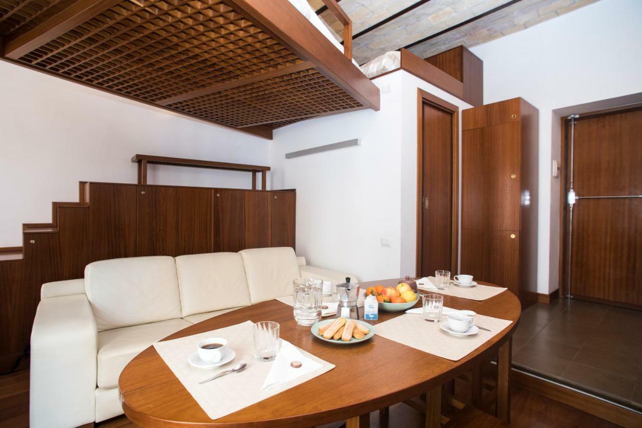 Trevi Fountain - Lovely Loft Apartment ローマ エクステリア 写真